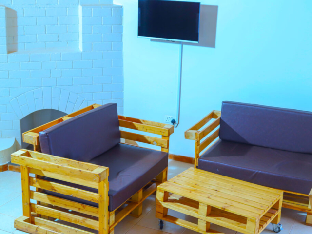 IMG 0060 1024x683 640x480 C